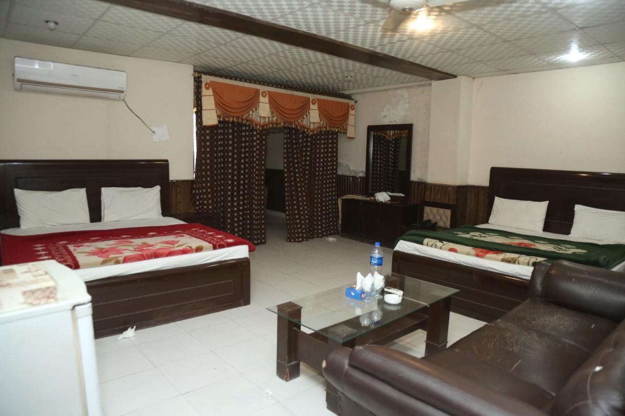 Hotel Pace Inn Multan Exterior foto